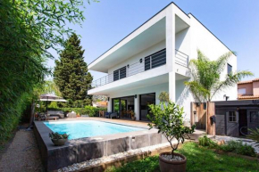 Modern furnished house with 3 bedrooms terrace with garden view